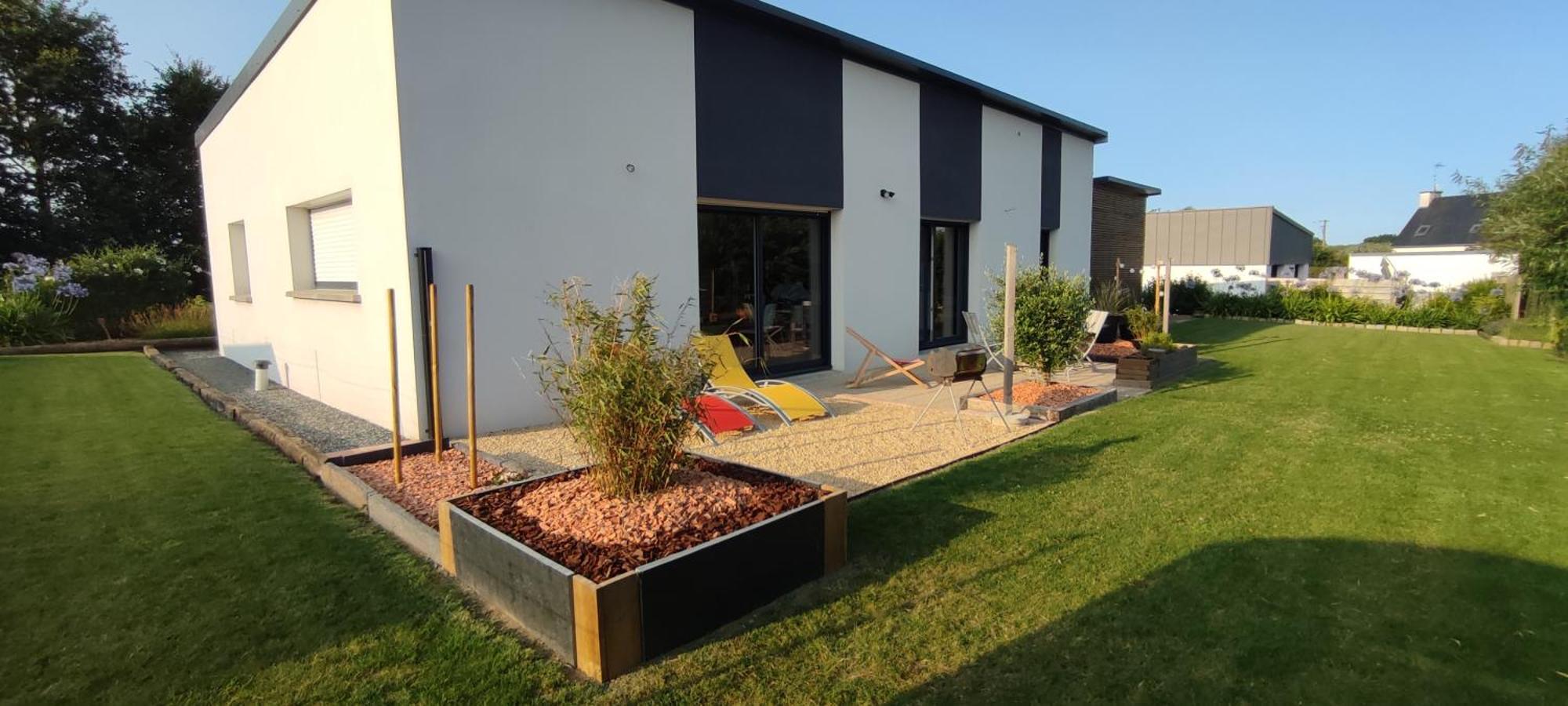 Maison Recente Avec Jardin. Plourhan Luaran gambar